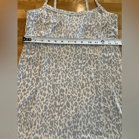 JUICY COUTURE Grey Leopard Print Athletic Tank Top Medium - Picture 6 of 10
